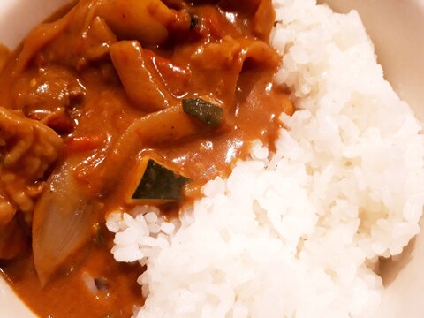 慌てて作ったのになんかやみつきバターチキンカレー。